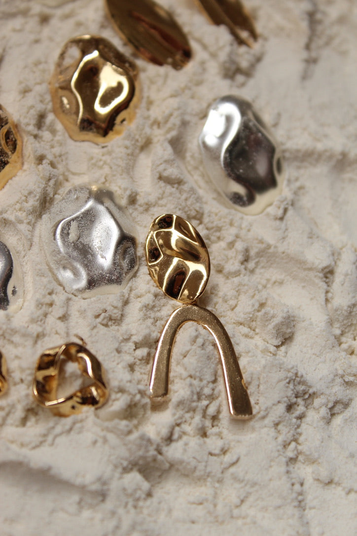 MATISSE Gold Earrings